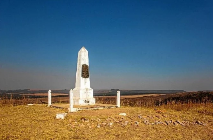 Turismo em Planaltina - Pedra Fundamental